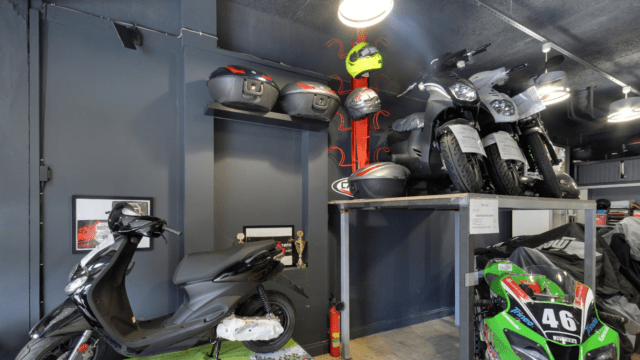 LEADER-TEAM-Automobiles-Vitry-sur-Seine