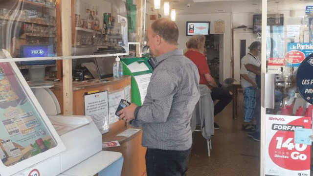 Le-Fontenoy-Cafe-Bar-Tabac-Villejuif4