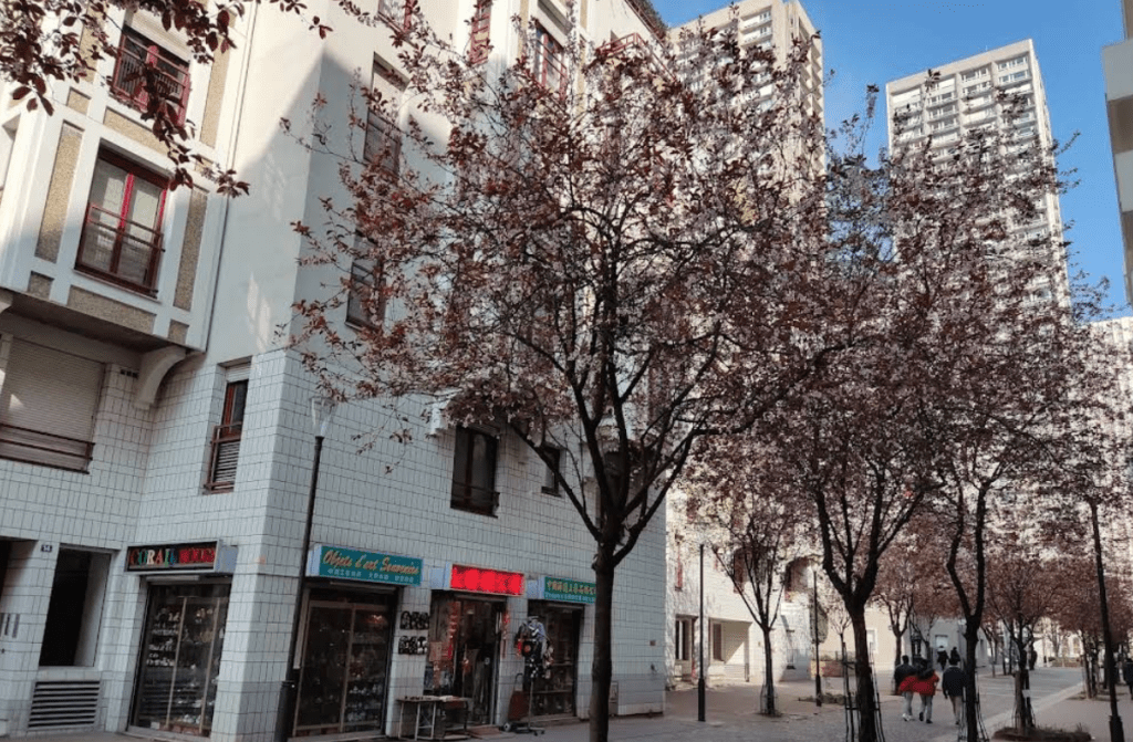 Objets-Dart-Souvenirs-Cadeaux-et-Souvenirs-Ivry-sur-Seine2