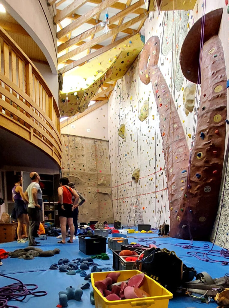 QUATRE PLUS ESCALADE LOISIRS DE MONTAGNE – Vitry-sur-Seine