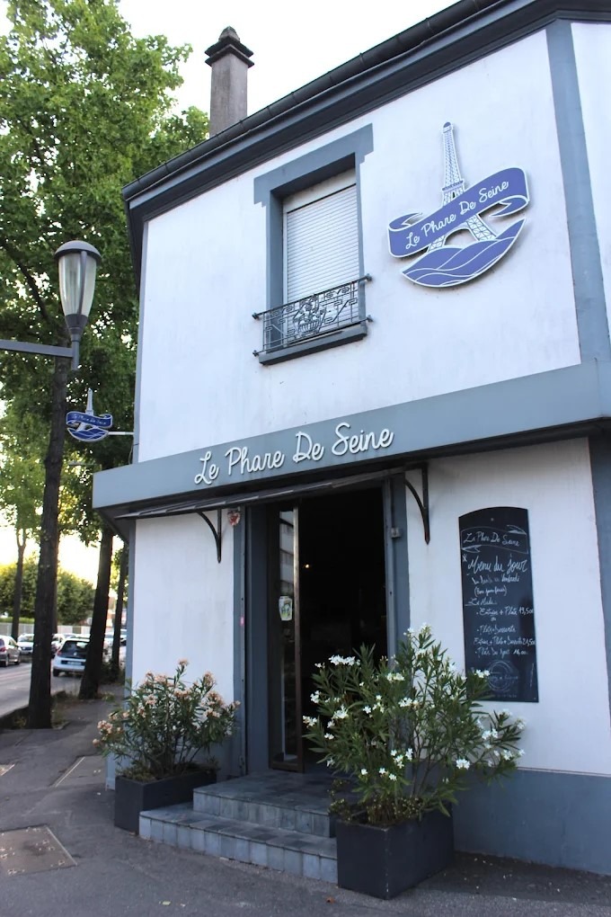 restauration-cafe-de-quartier-Restaurant-Le-Phare-de-Seine-val-de-marne